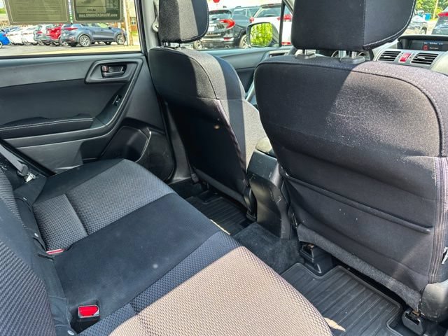 Used 2015 Subaru Forester 2.5i Premium AWD/4WD image 22