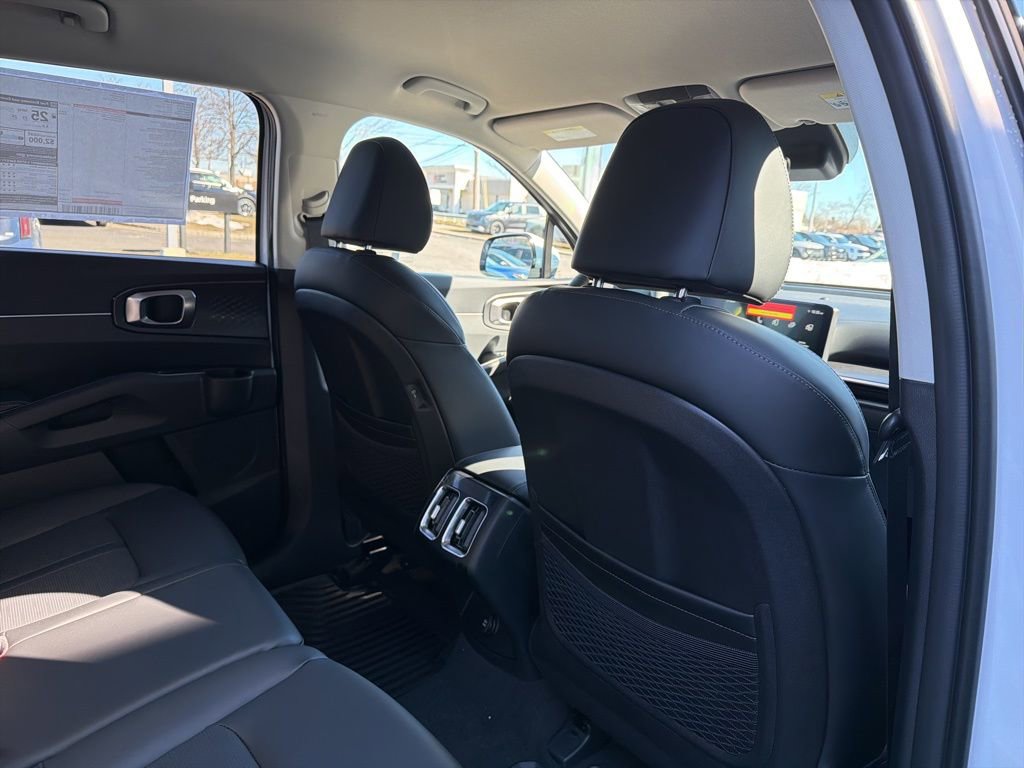 New 2026 Kia Sorento S image 15