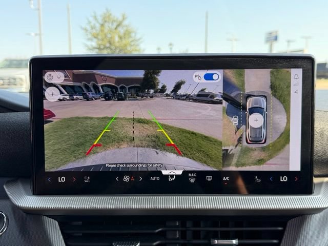 Used 2025 Ford Explorer ST-Line w/ ST-Line Street Pack AWD/4WD image 19