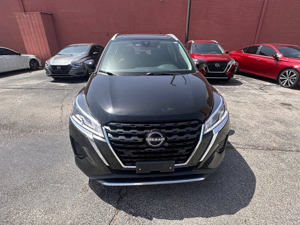 Used 2022 Nissan Kicks SV FWD image 9