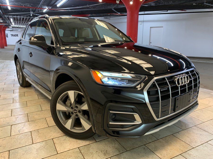 Used 2023 Audi Q5 2.0T Premium w/ Convenience Package AWD/4WD image 4