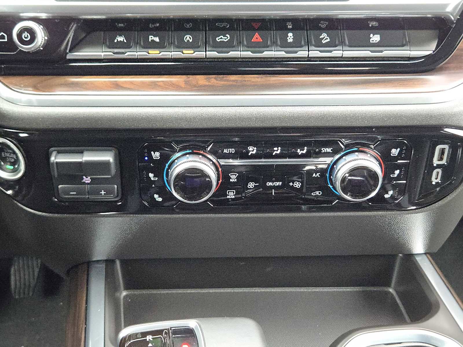 Certified 2024 GMC Sierra 1500 SLT image 20