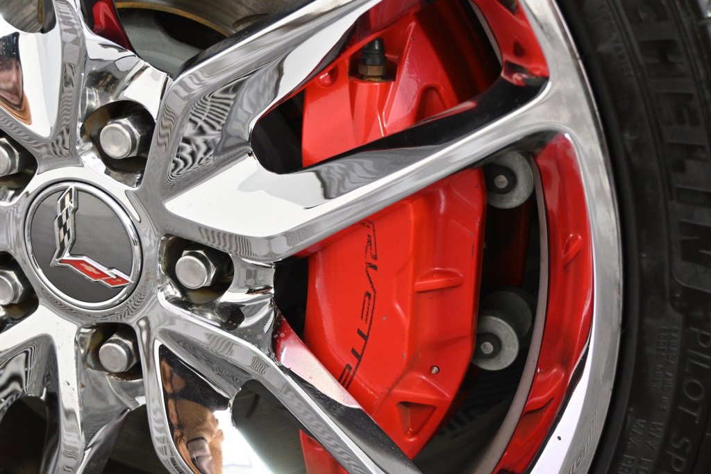 Used 2014 Chevrolet Corvette Z51 w/ 3LT Preferred Equipment Group image 22