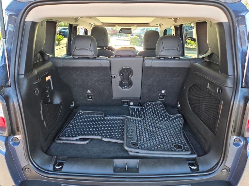 Used 2022 Jeep Renegade Limited w/ Sun, Sound & Wheels Group image 15