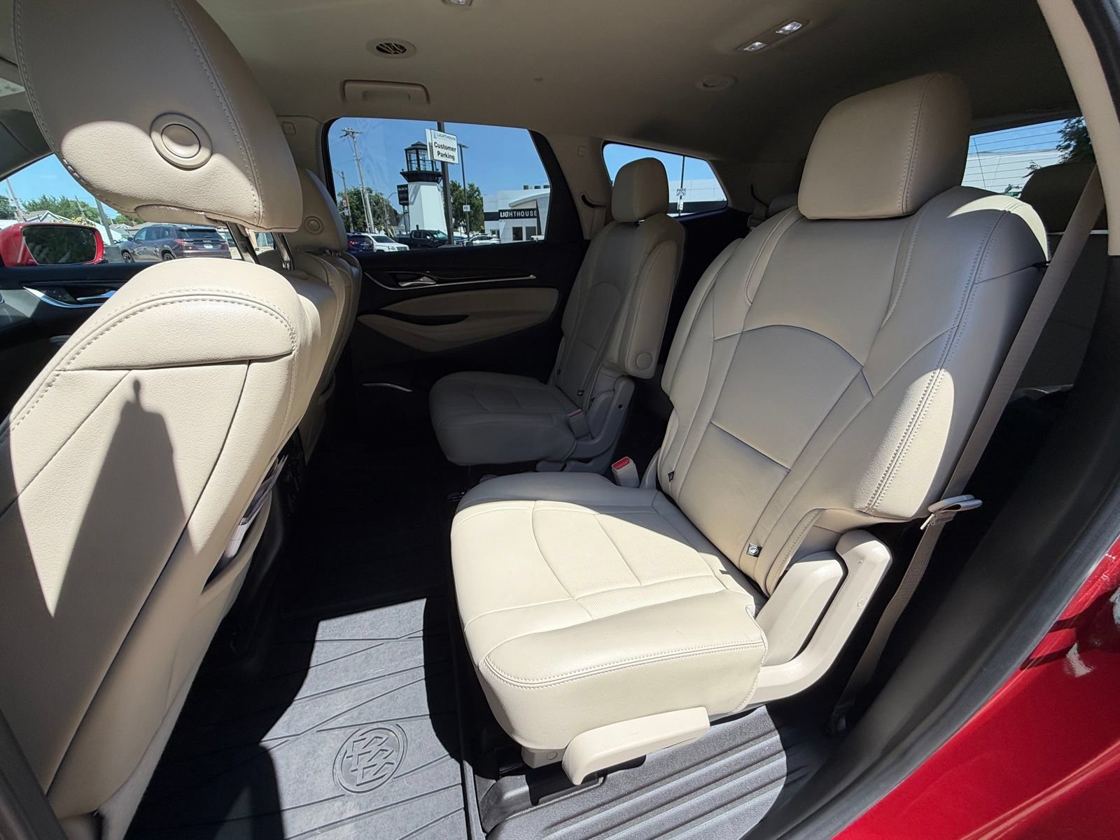 Used 2020 Buick Enclave Premium w/ Surround and Sites Package AWD/4WD image 25