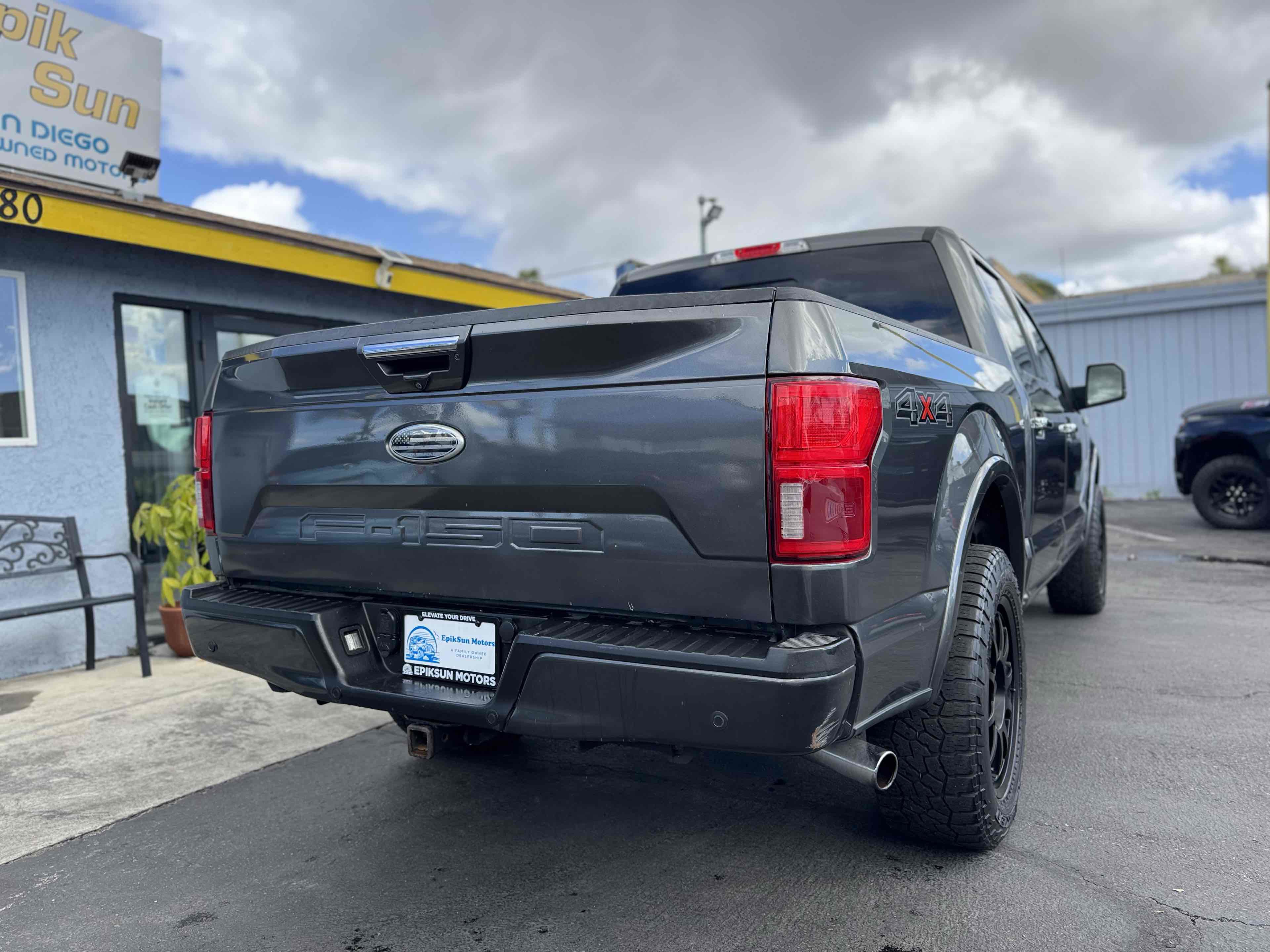 Used 2019 Ford F150 Platinum AWD/4WD image 5