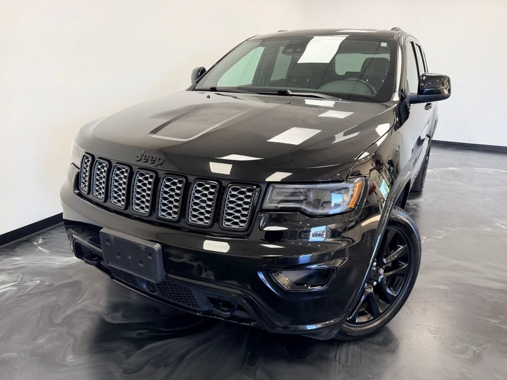 Used 2021 Jeep Grand Cherokee Altitude AWD/4WD image 19