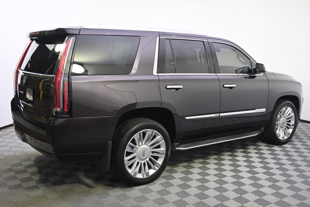 Used 2015 Cadillac Escalade Premium AWD/4WD image 7