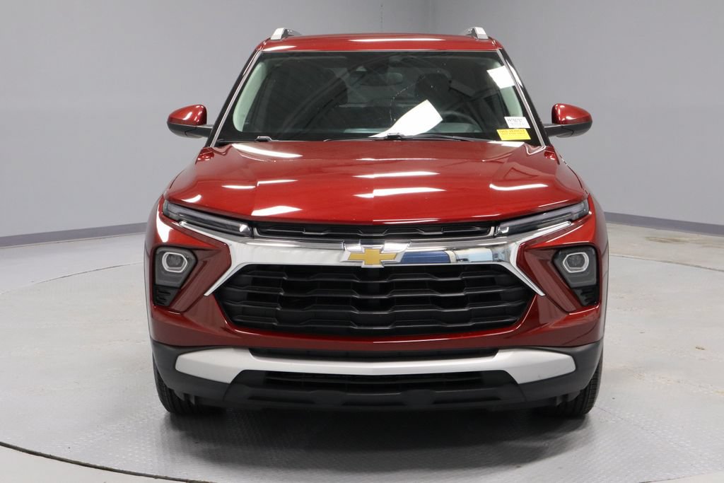 Used 2025 Chevrolet TrailBlazer LT AWD/4WD image 5