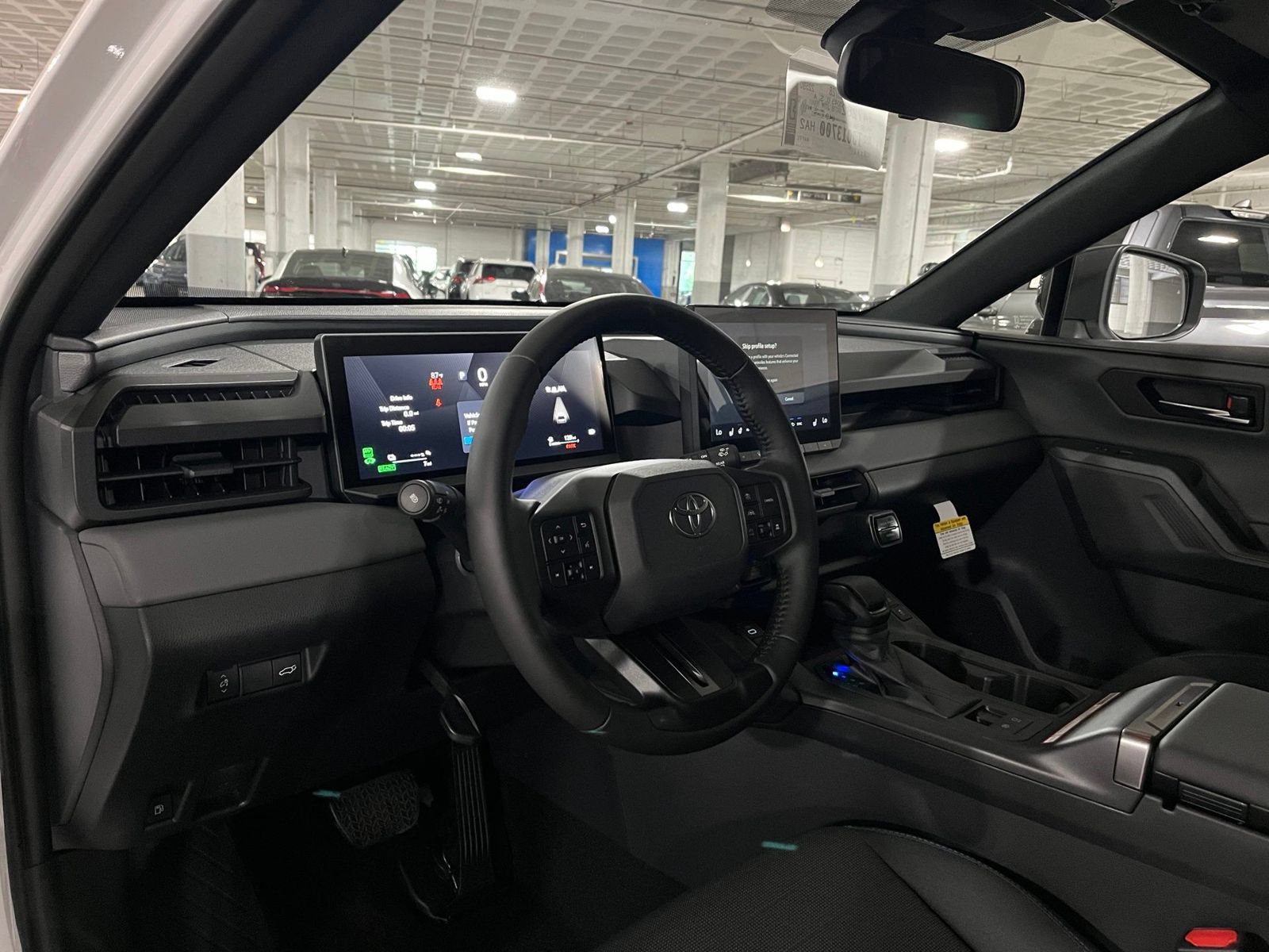 New 2026 Toyota RAV4 SE w/ Convenience Package AWD/4WD image 17