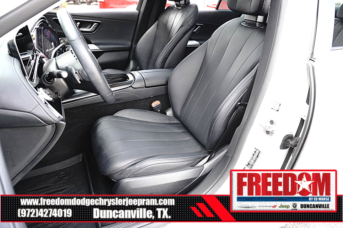 Used 2025 Mercedes-Benz E 350 Sedan image 13