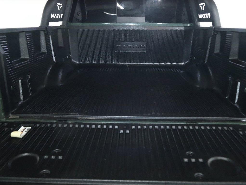 Certified 2024 Nissan Titan SV w/ SV Bronze Edition Package image 33