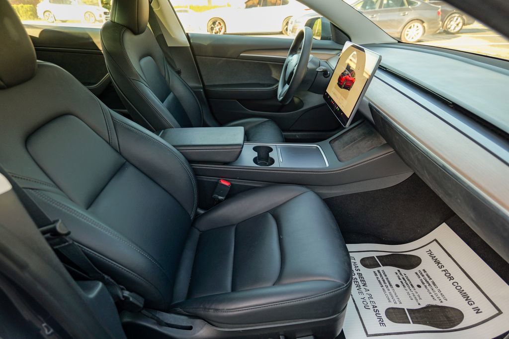 Used 2023 Tesla Model 3 Standard Range RWD image 31