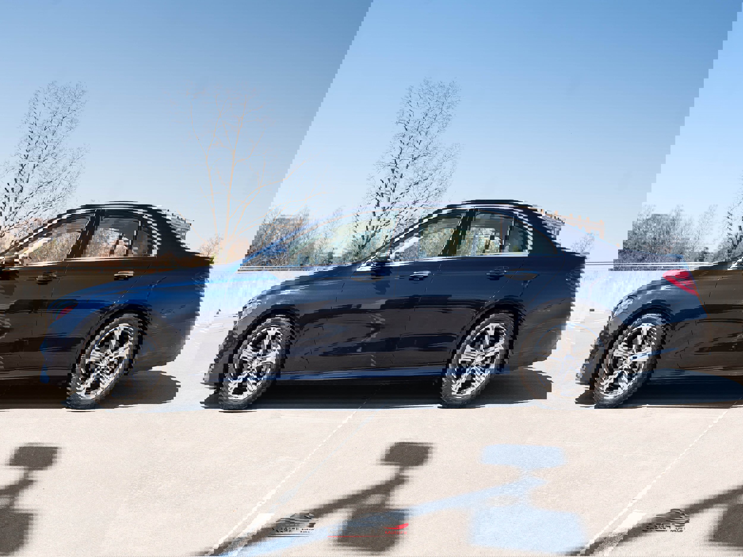 Used 2017 Mercedes-Benz E 300 image 4