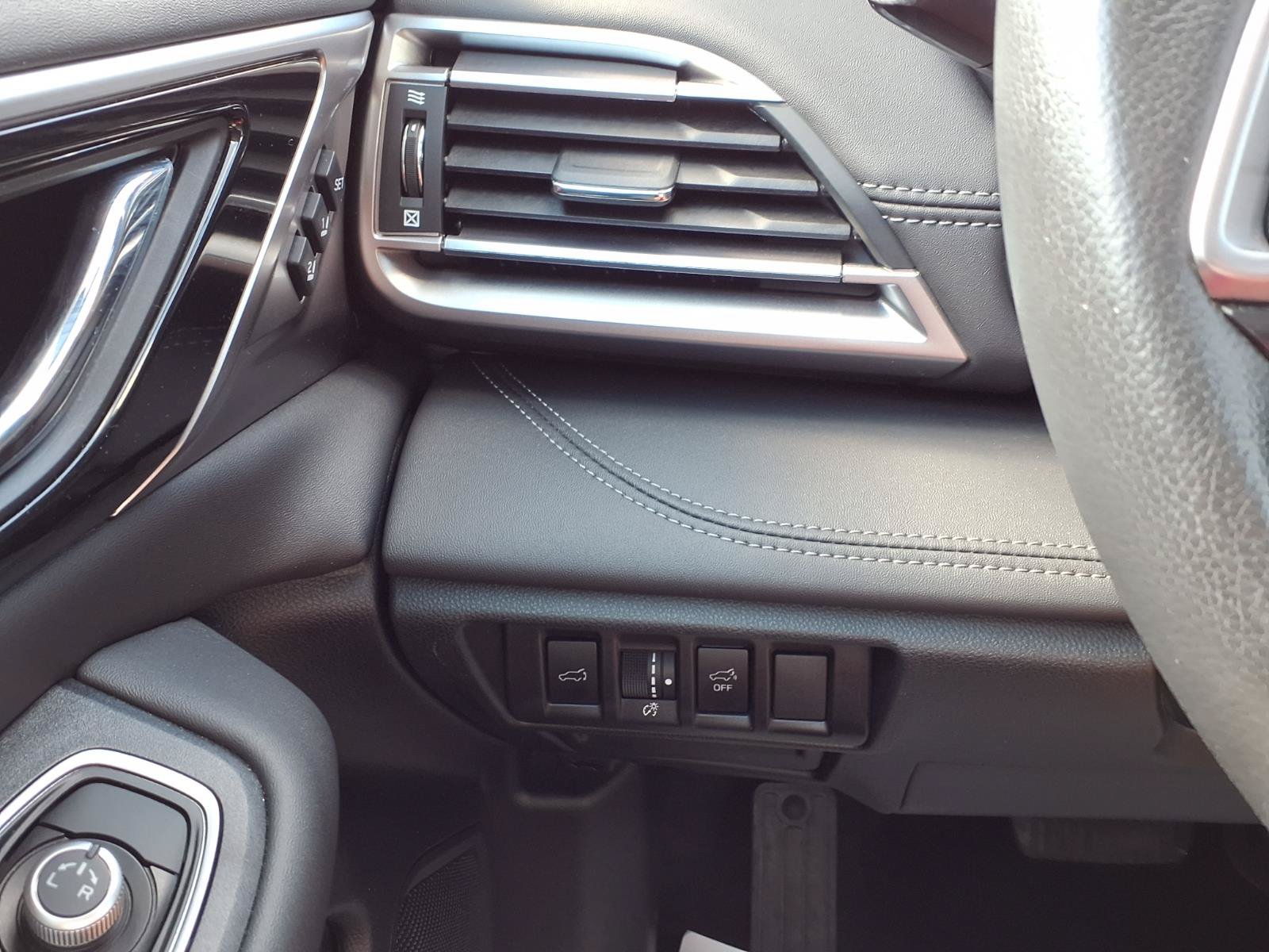 Used 2025 Subaru Outback Limited AWD/4WD image 16