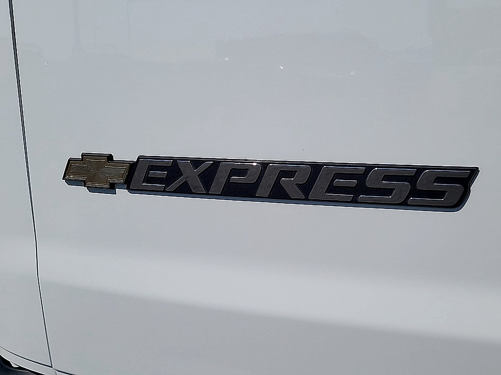 Used 2023 Chevrolet Express 3500 w/ Driver Convenience Package RWD image 23