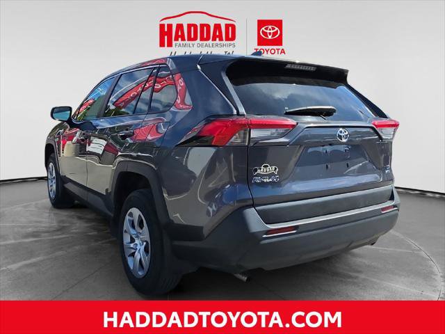 Certified 2023 Toyota RAV4 LE AWD/4WD image 3