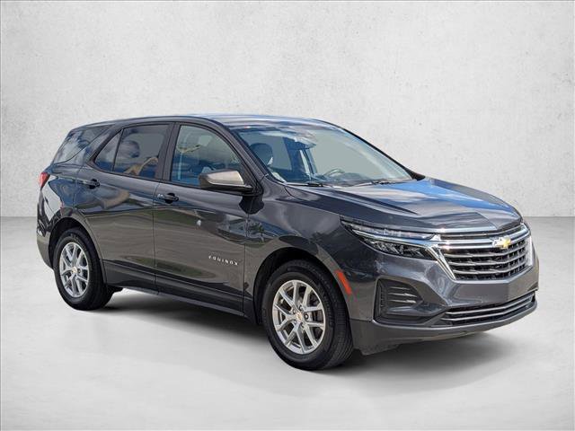 Used 2022 Chevrolet Equinox LS w/ LS Convenience Package image 3