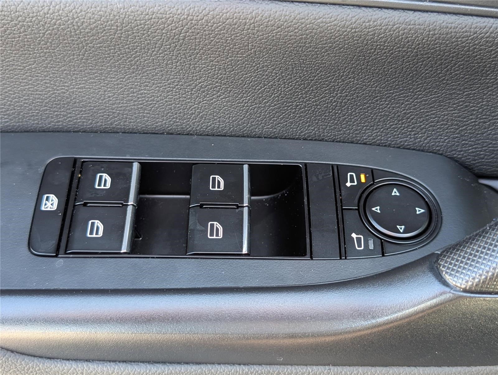 Used 2025 MAZDA CX-50 AWD 2.5 Hybrid w/ Premium Pkg image 20