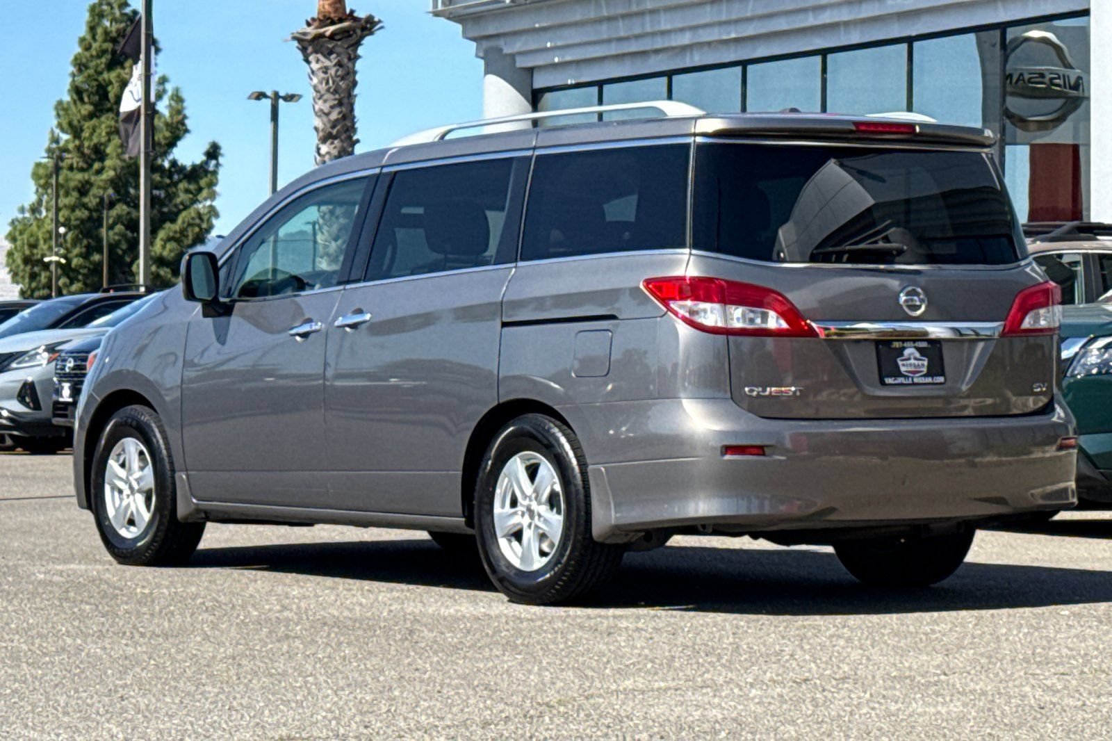 Used 2016 Nissan Quest SV FWD image 8