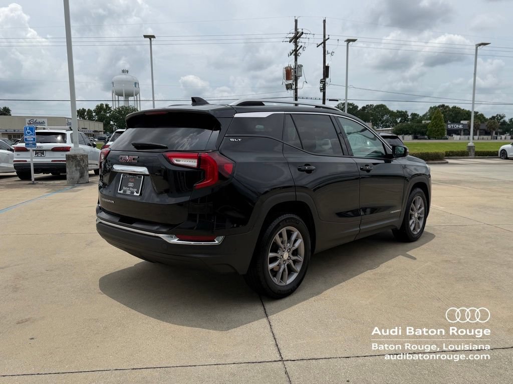 Used 2024 GMC Terrain SLT FWD image 7
