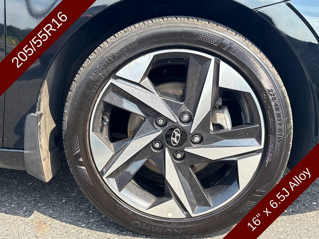 Used 2023 Hyundai Elantra SEL w/ Convenience Package FWD image 24