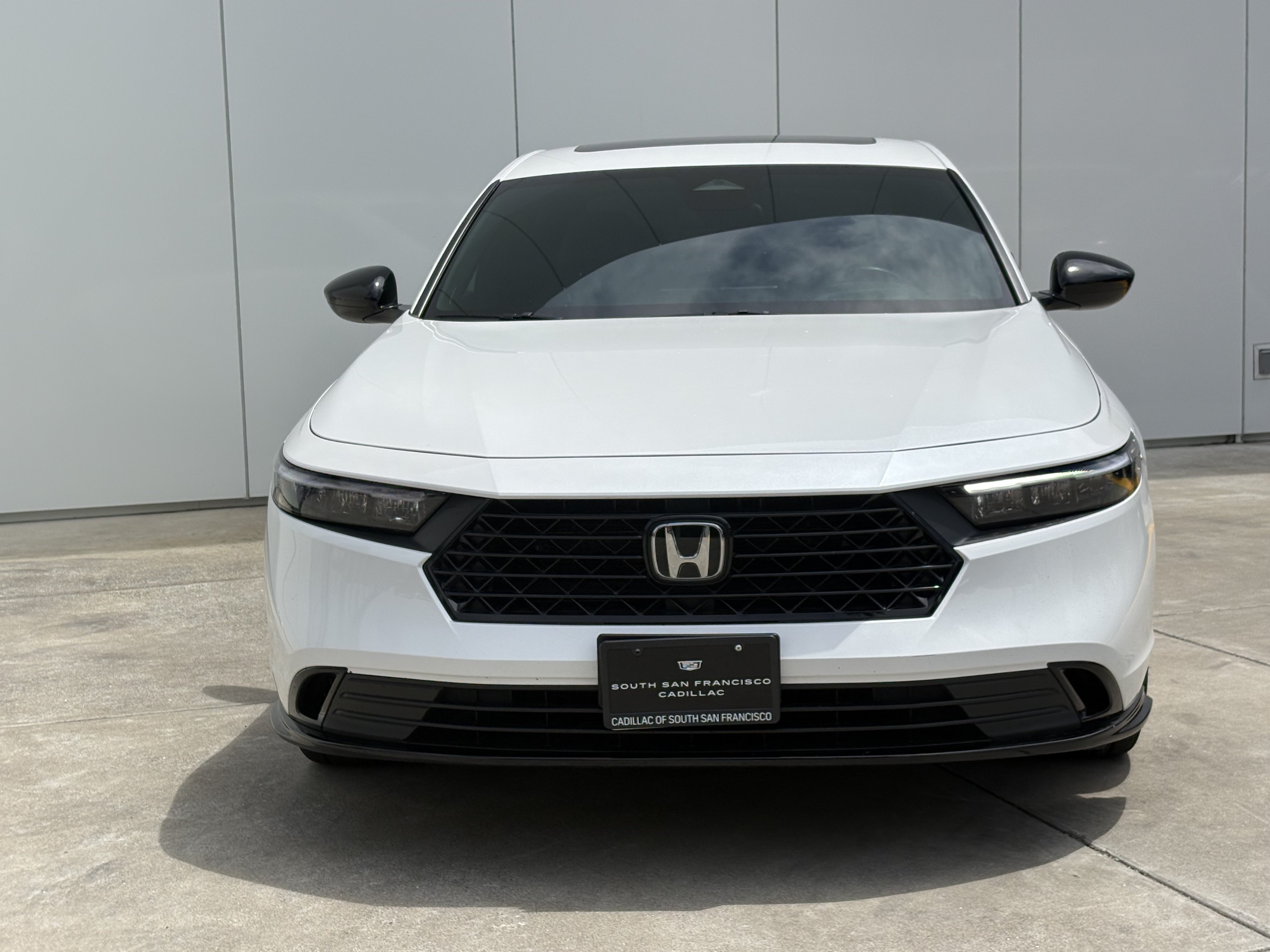 Used 2025 Honda Accord Sport image 3