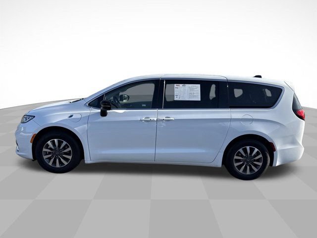 Used 2024 Chrysler Pacifica Limited FWD image 5