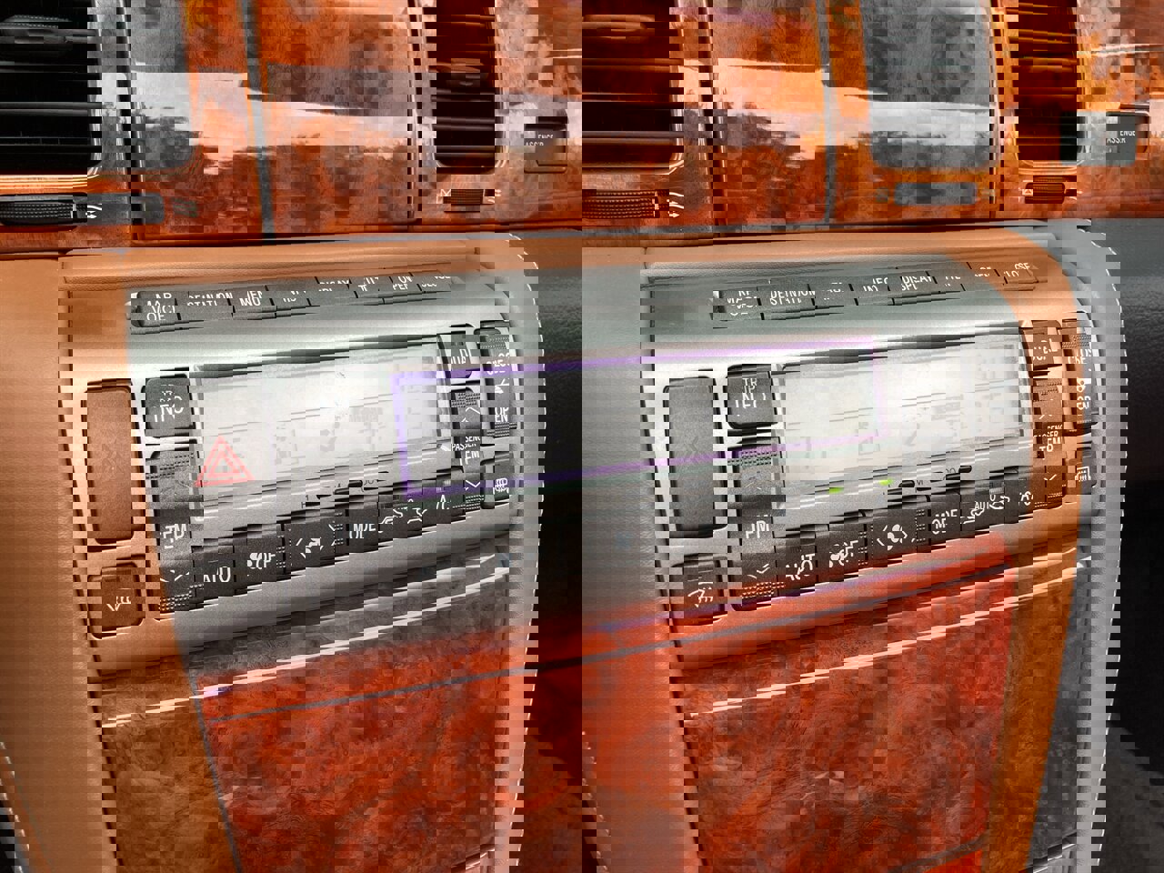 Used 2005 Lexus SC 430 Convertible image 26