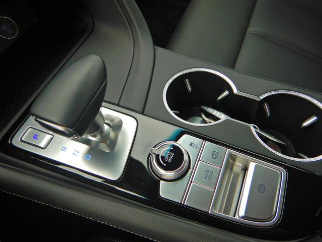 Used 2025 Genesis G70 2.5T image 17