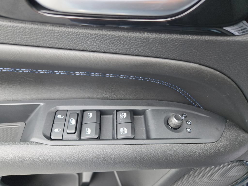 New 2026 Jeep Compass Latitude AWD/4WD image 12