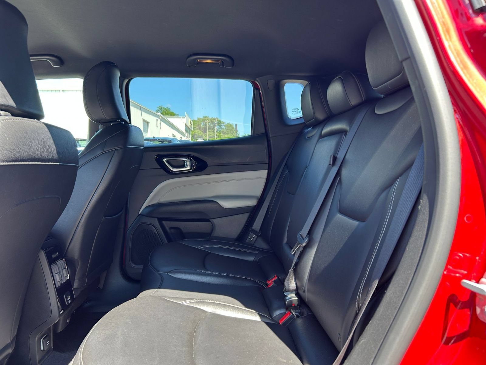 Used 2025 Jeep Compass Limited AWD/4WD image 20
