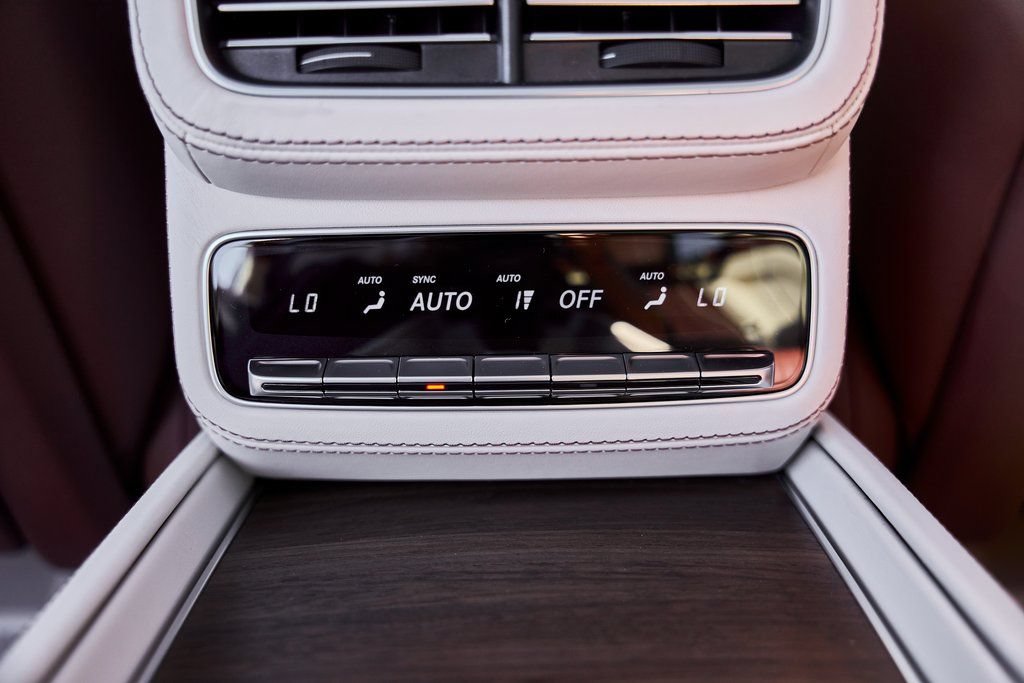 Used 2026 Mercedes-Benz Maybach GLS 600 4MATIC image 58