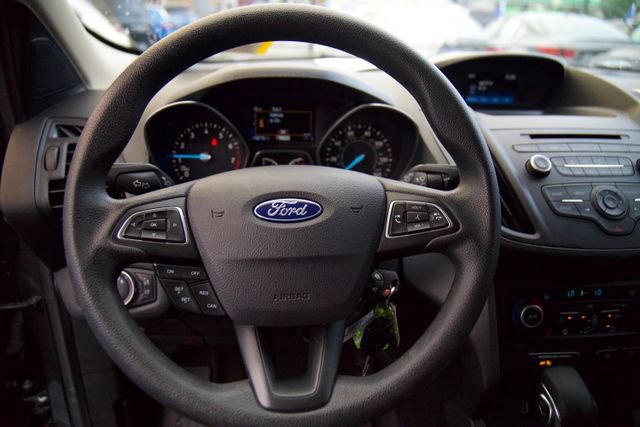 Used 2018 Ford Escape SE AWD/4WD image 16
