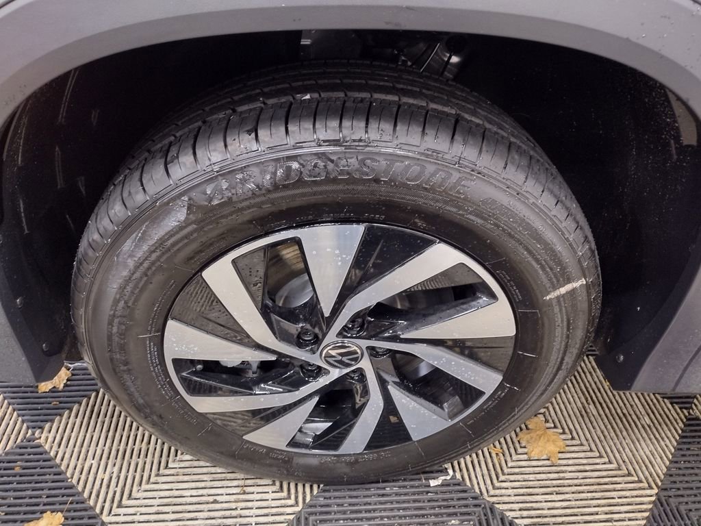New 2026 Volkswagen Tiguan S image 5