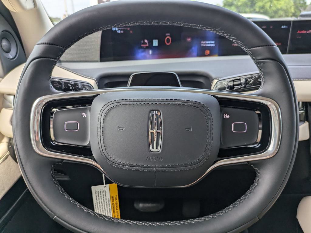 New 2027 Lincoln Navigator Premiere RWD image 30