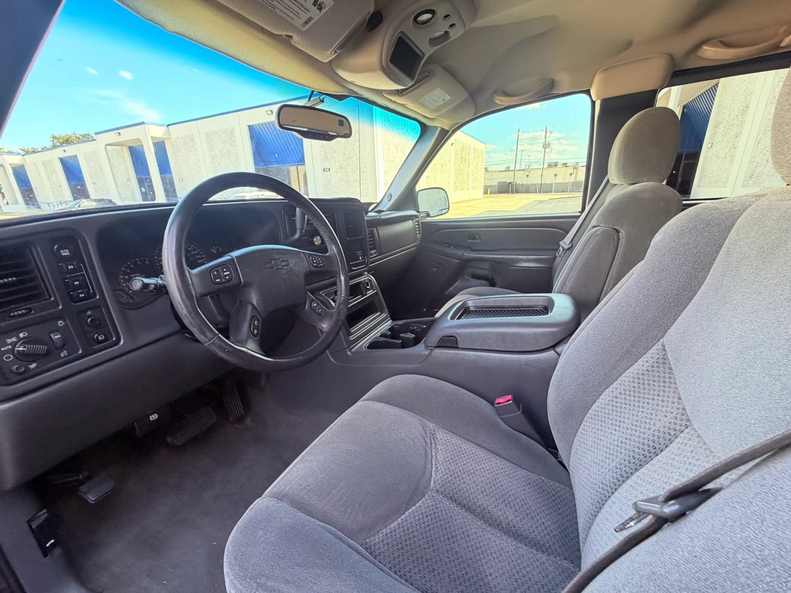 Used 2004 Chevrolet Silverado 1500 4x4 Extended Cab w/ Z71 Convenience Package 1 image 11