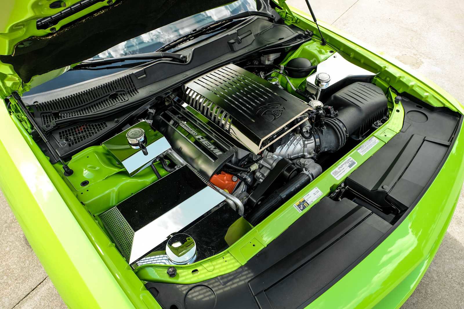 Used 2015 Dodge Challenger SRT Hellcat RWD image 45