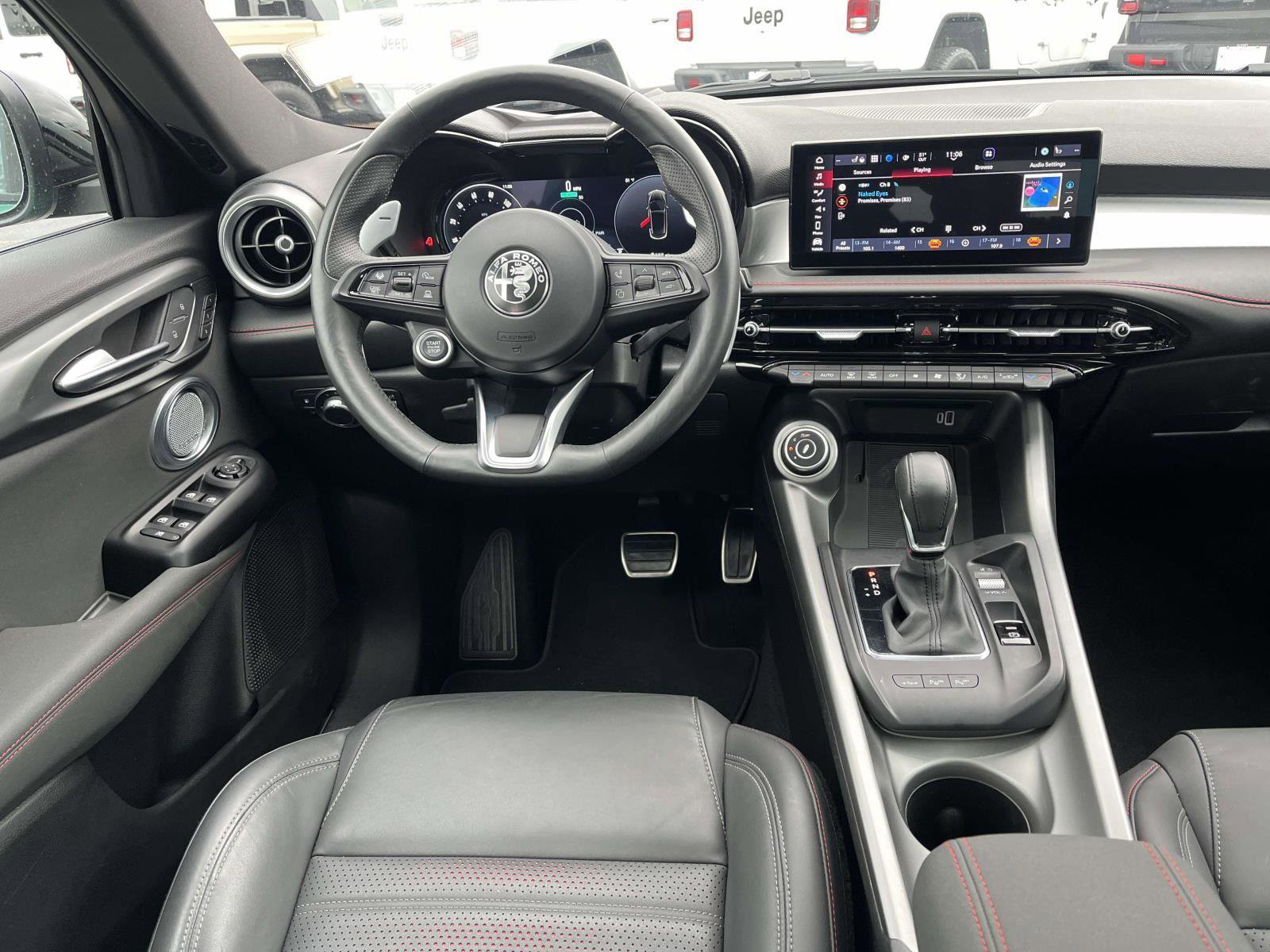Used 2025 Alfa Romeo Tonale Tributo Italiano image 4