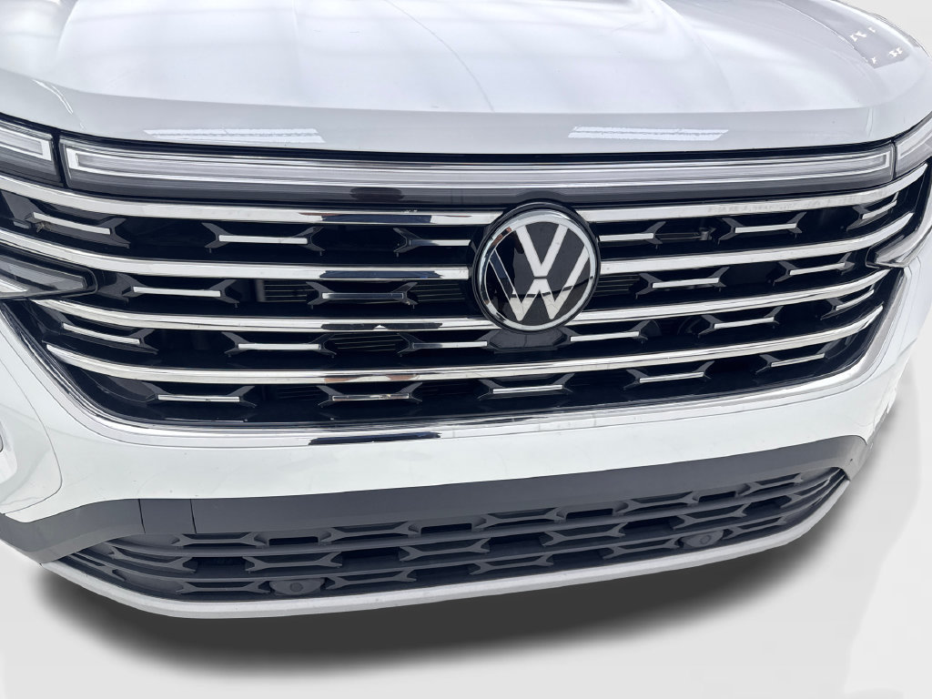 Used 2025 Volkswagen Atlas SEL AWD/4WD image 28