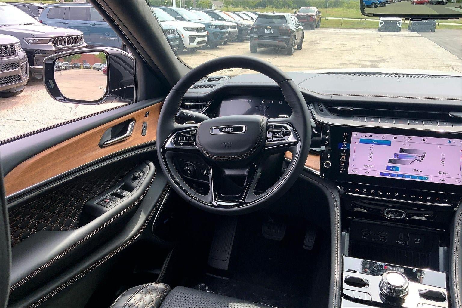 New 2026 Jeep Grand Cherokee Summit w/ Obsidian Package AWD/4WD image 7