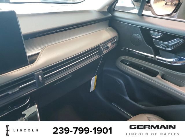 New 2026 Lincoln Corsair Premiere image 33