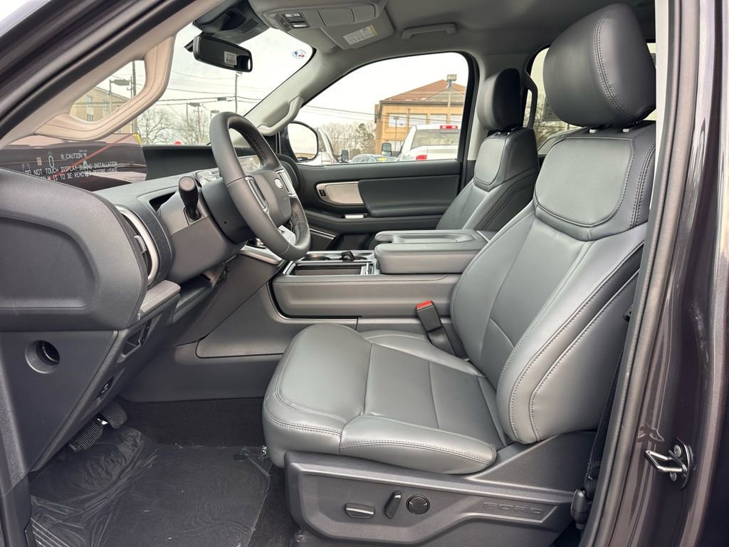 New 2026 Ford Expedition Active image 11