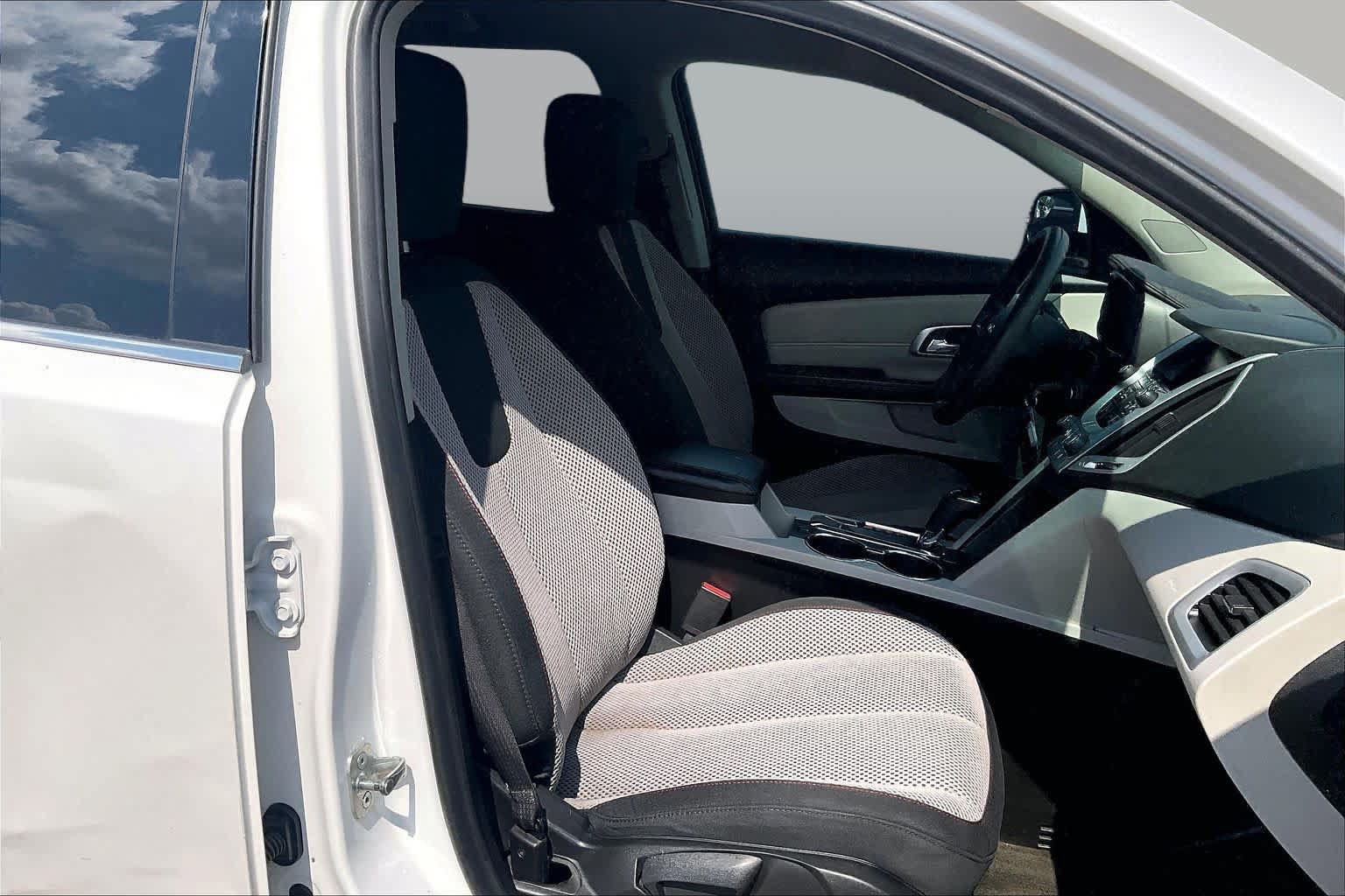 Used 2017 GMC Terrain SLE FWD image 9