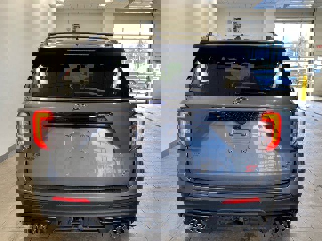 Certified 2022 Ford Explorer ST w/ Equipment Group 401A image 6