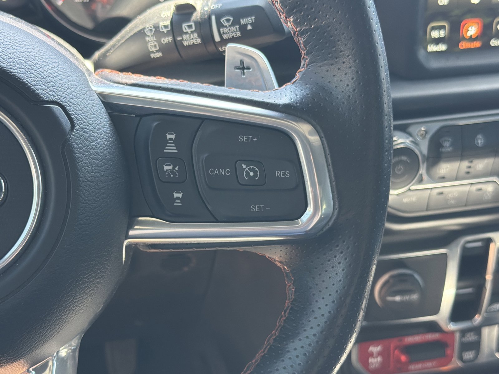 Used 2022 Jeep Wrangler Unlimited Rubicon w/ Xtreme Recon 35" Tire Package image 24