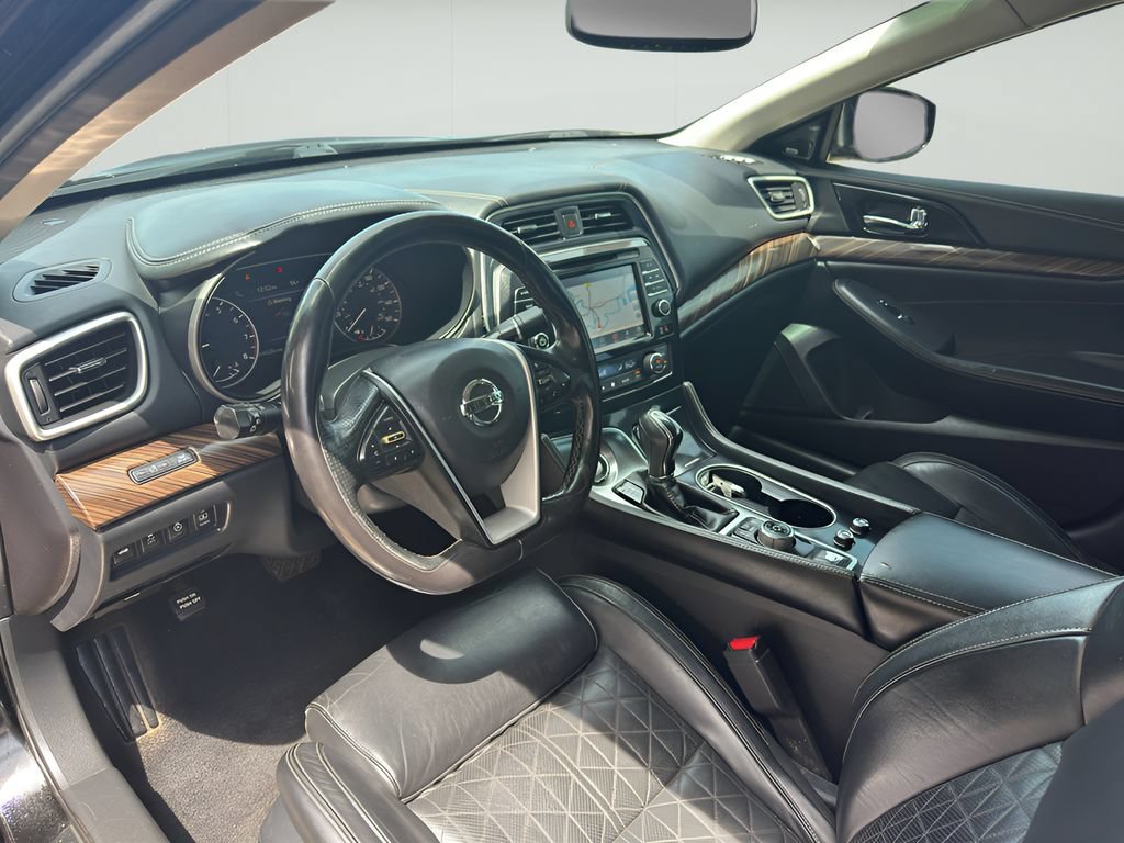 Used 2017 Nissan Maxima Platinum FWD image 2