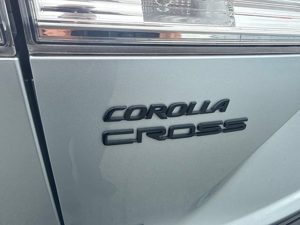Used 2023 Toyota Corolla Cross AWD Hybrid image 9