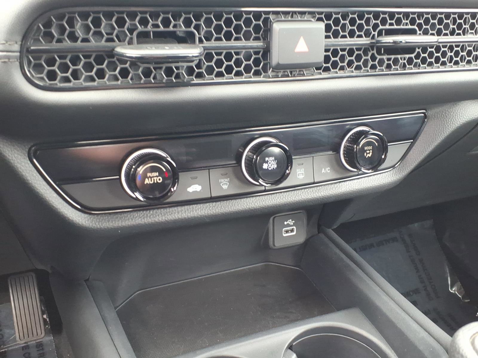 Used 2024 Honda HR-V LX image 18