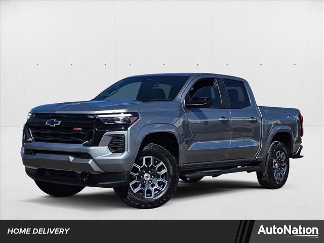 Used 2024 Chevrolet Colorado Z71 w/ Z71 Convenience Package 2